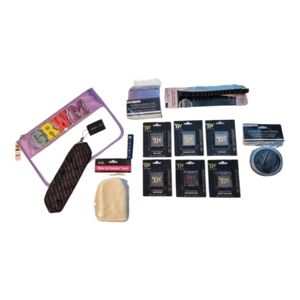 Kendall & Kylie Bag, Eyeshadow, Lip Balm, Makeup Remover Towels & Tool Bundle